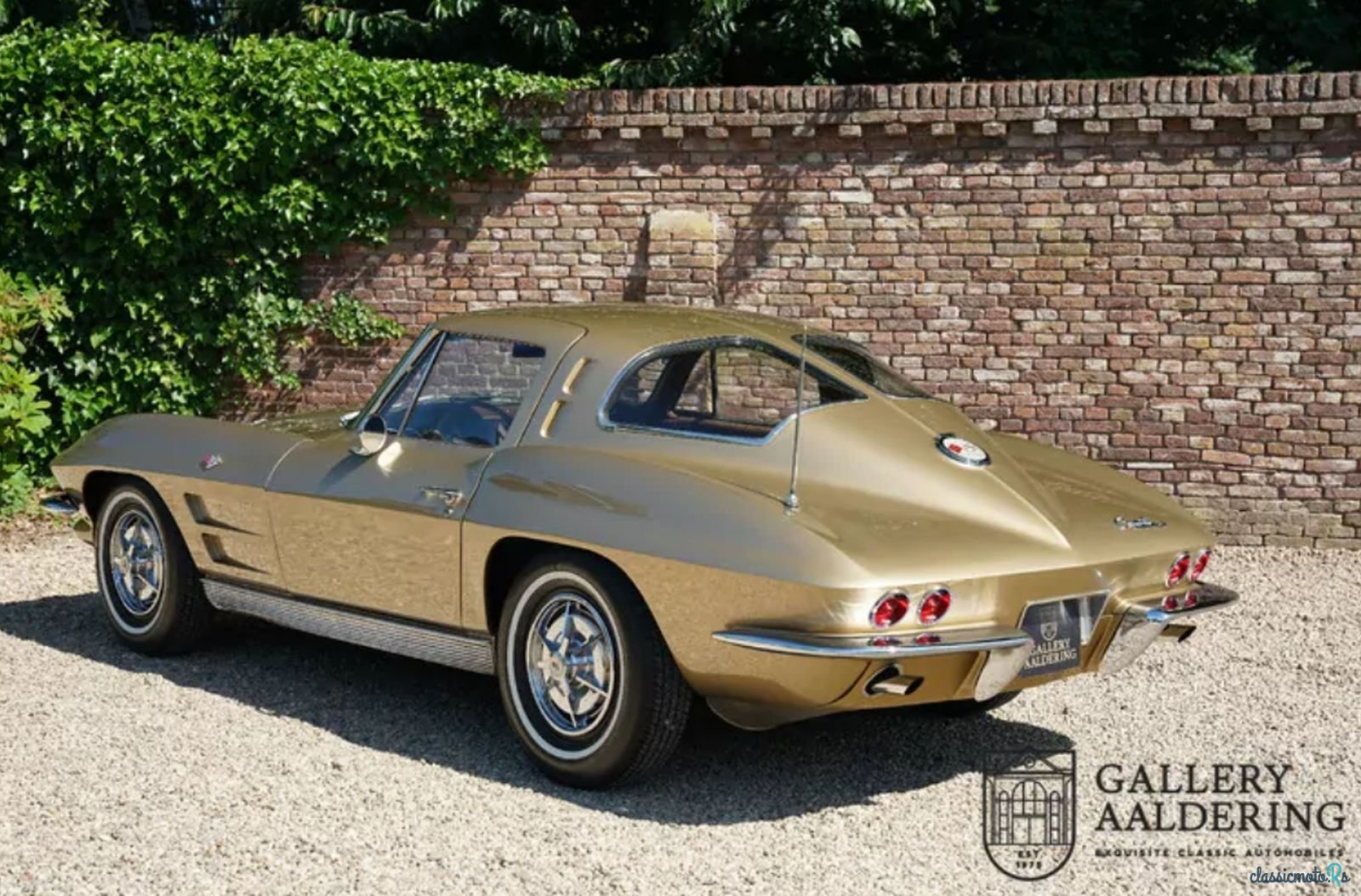 1963' Chevrolet Corvette photo #2