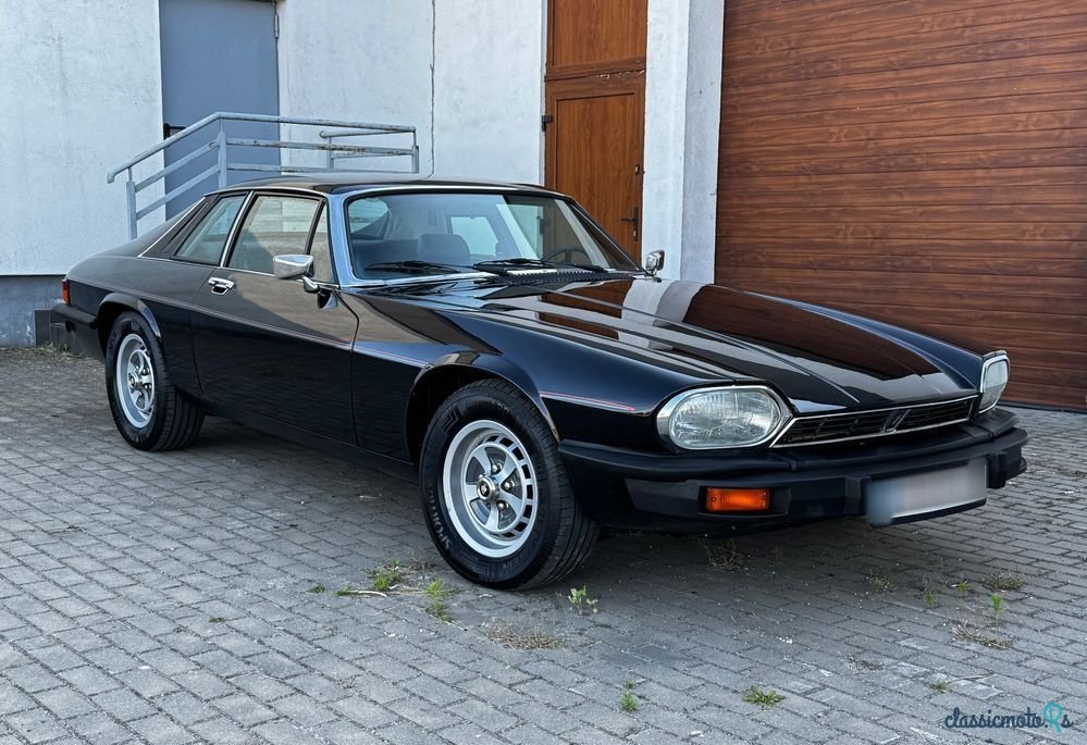 1976' Jaguar XJS photo #1