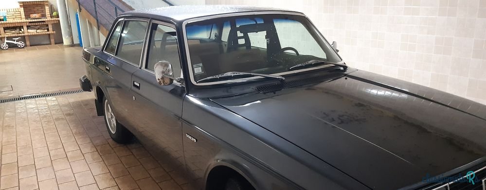 1979' Volvo 244 photo #2