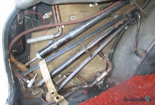 1967' Rover photo #3