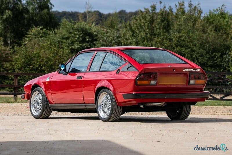 1983' Alfa Romeo Alfetta photo #5