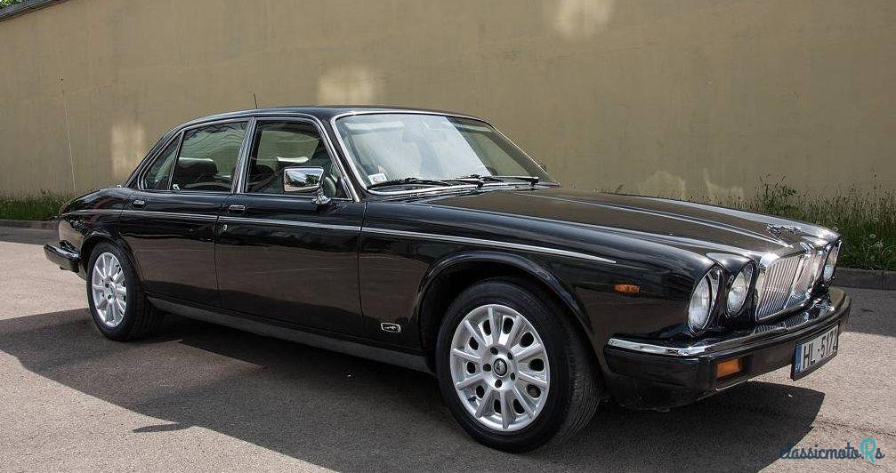 1983' Jaguar photo #3