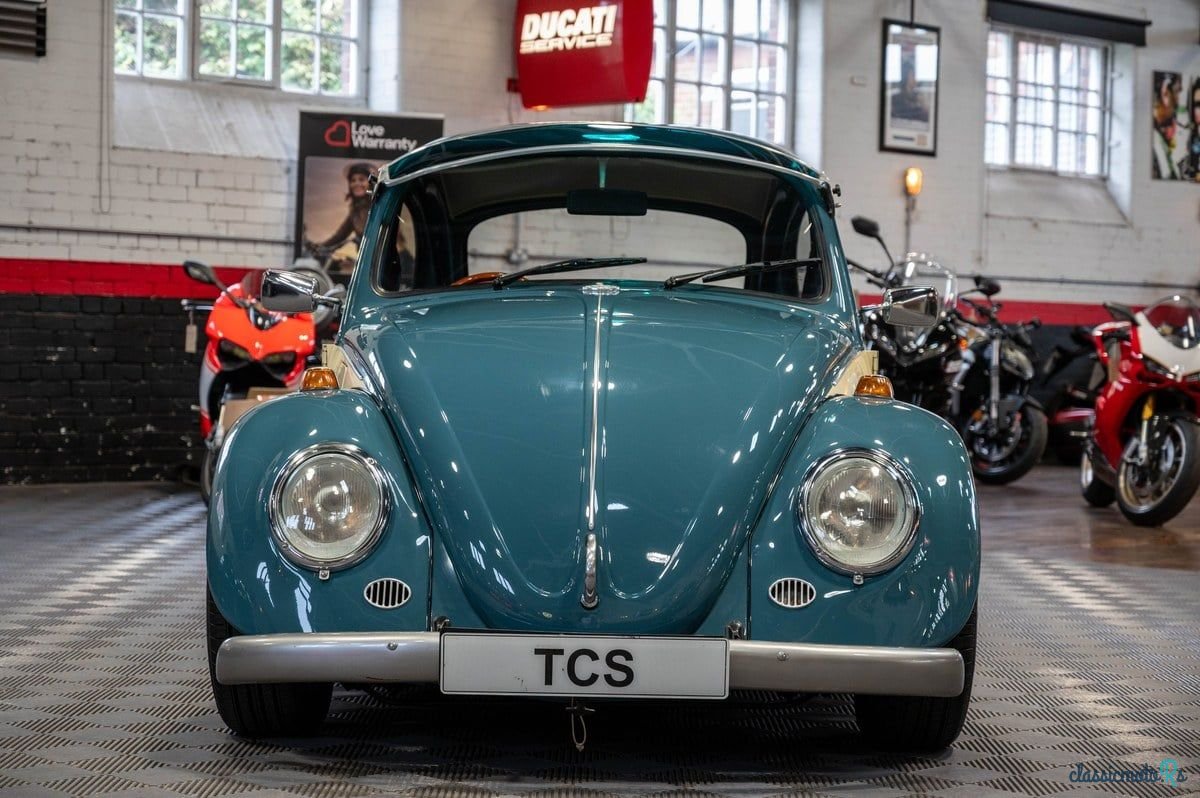 1971' Volkswagen Beetle photo #3