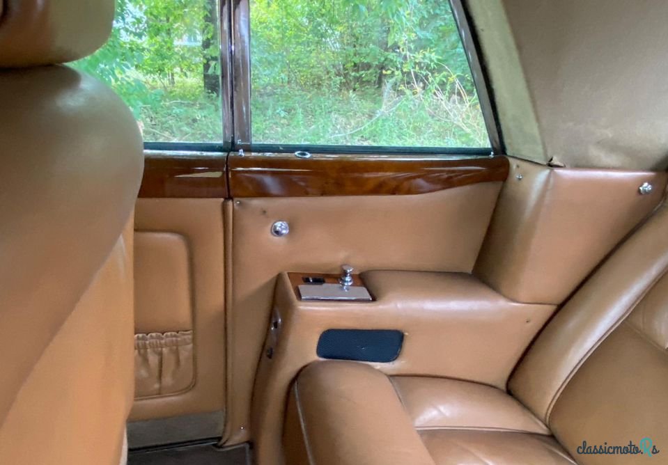 1969' Rolls-Royce Corniche photo #3