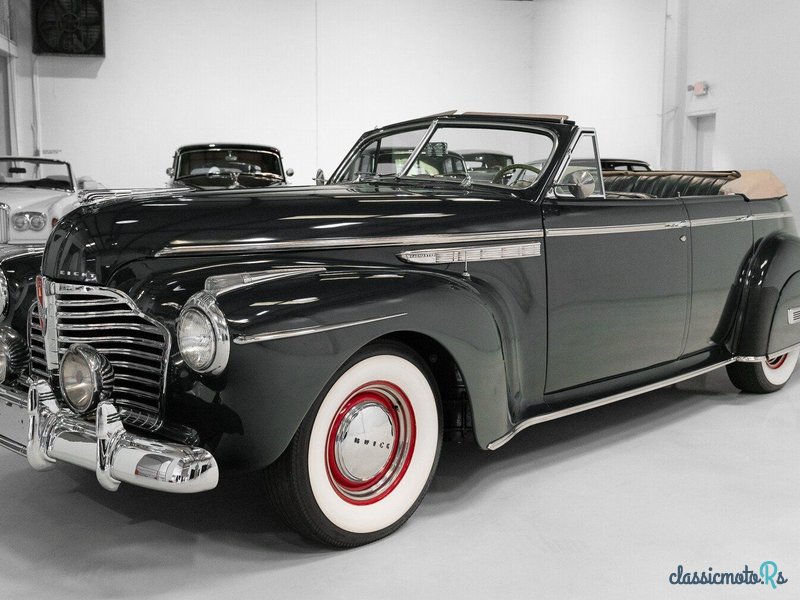 1941' Buick Roadmaster photo #3