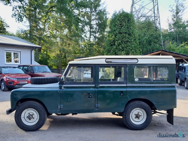 1975' Land Rover Series III photo #2