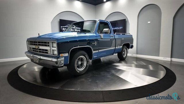 1987' Chevrolet C/K Truck photo #1