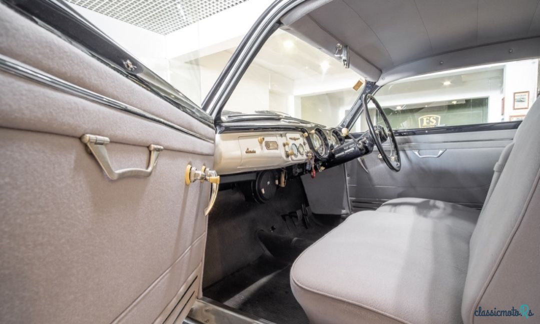 1955' Lancia Aurelia photo #5