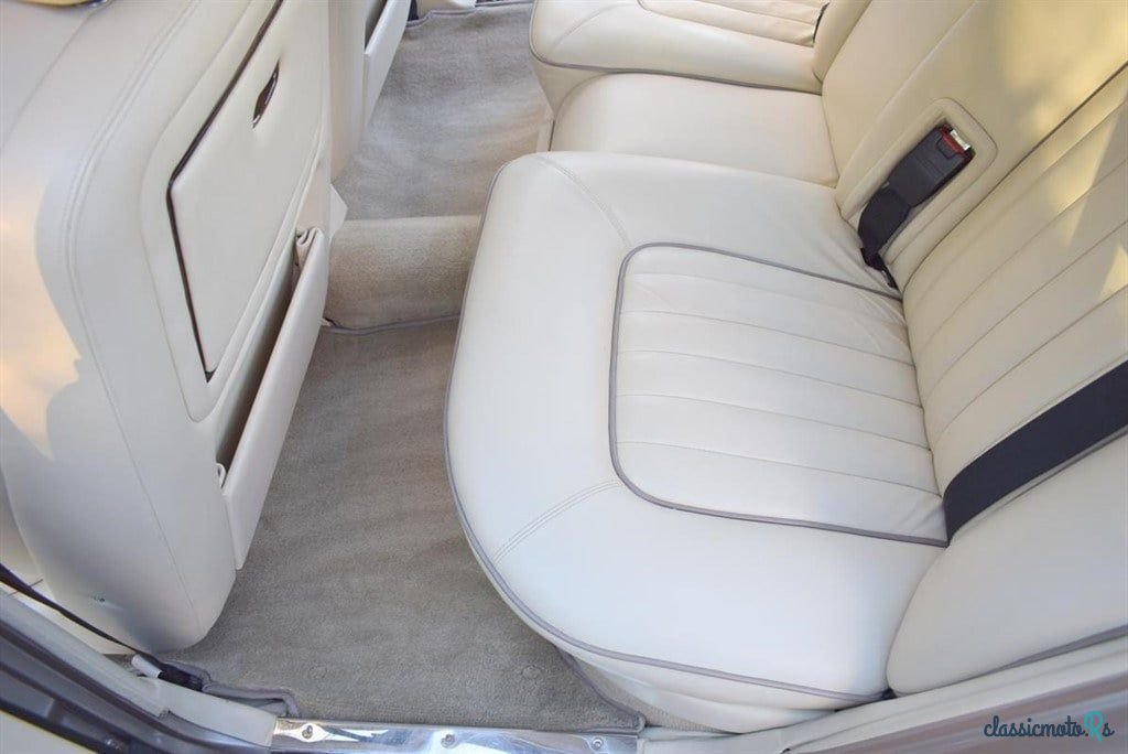 1990' Rolls-Royce Silver Spirit photo #1