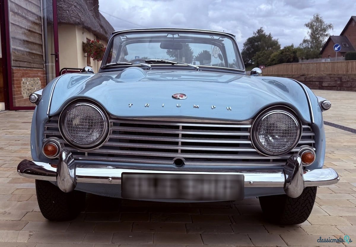 1966' Triumph TR4 photo #4