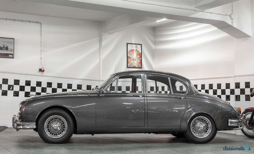 1960' Jaguar Mk Ii photo #4
