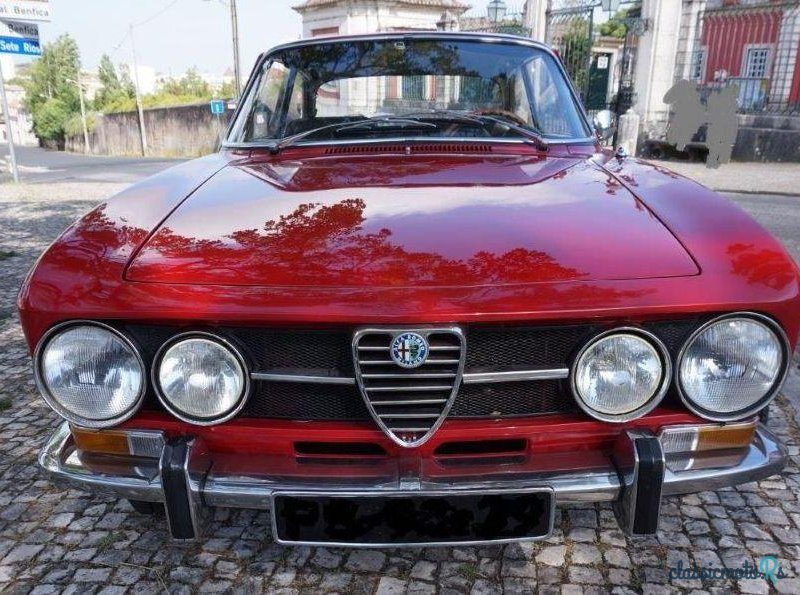 1970' Alfa Romeo Gtv Giulia 1750 Gtv photo #1