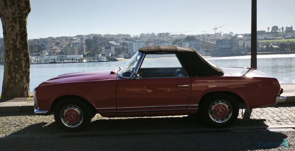 1965' Mercedes-Benz 230 photo #5