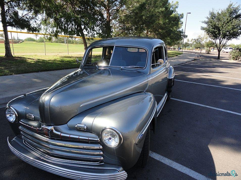 1948' Ford Deluxe photo #2
