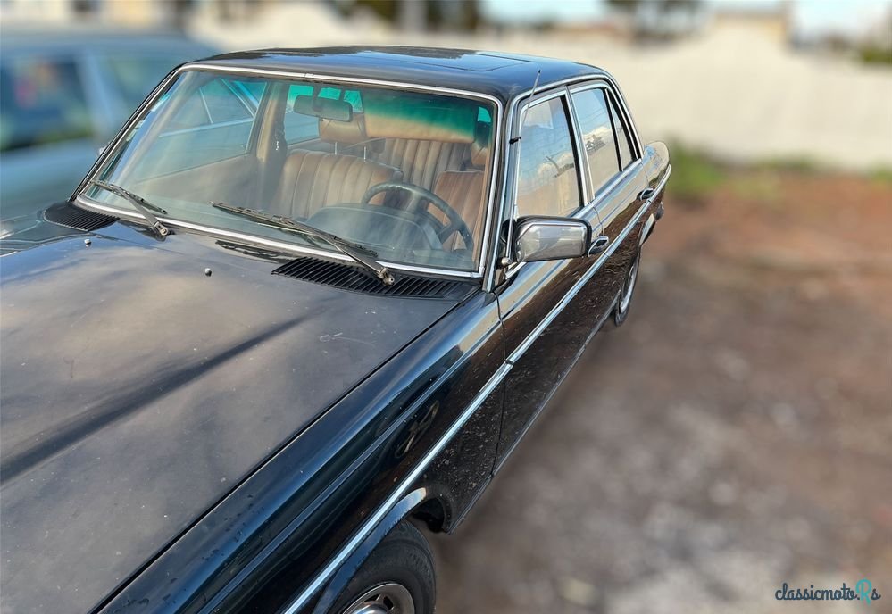 1976' Mercedes-Benz 220 photo #2