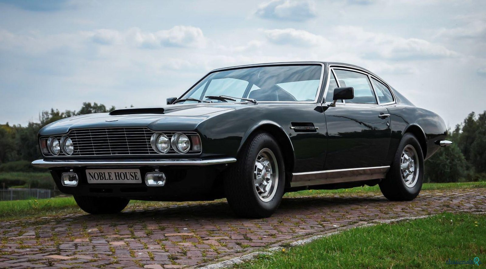 1970' Aston Martin DBS V8 photo #2
