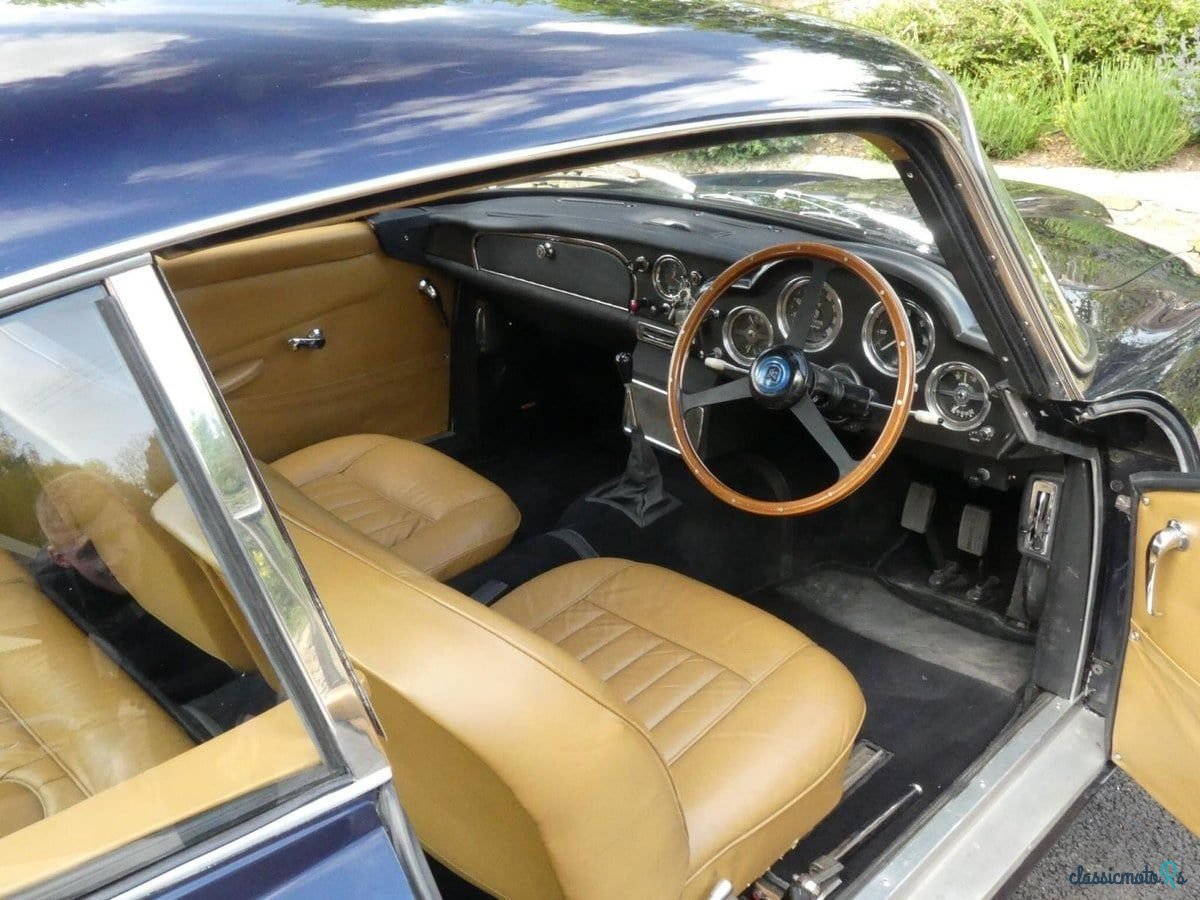 1960' Aston Martin DB4 photo #6