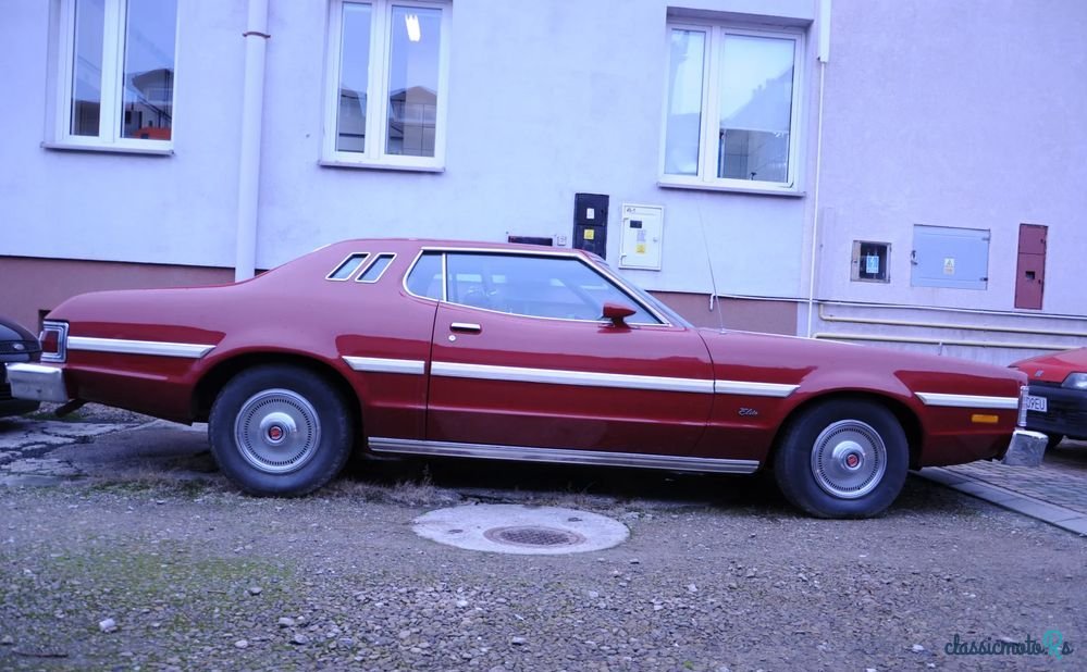 1976' Ford Elit LTD photo #5