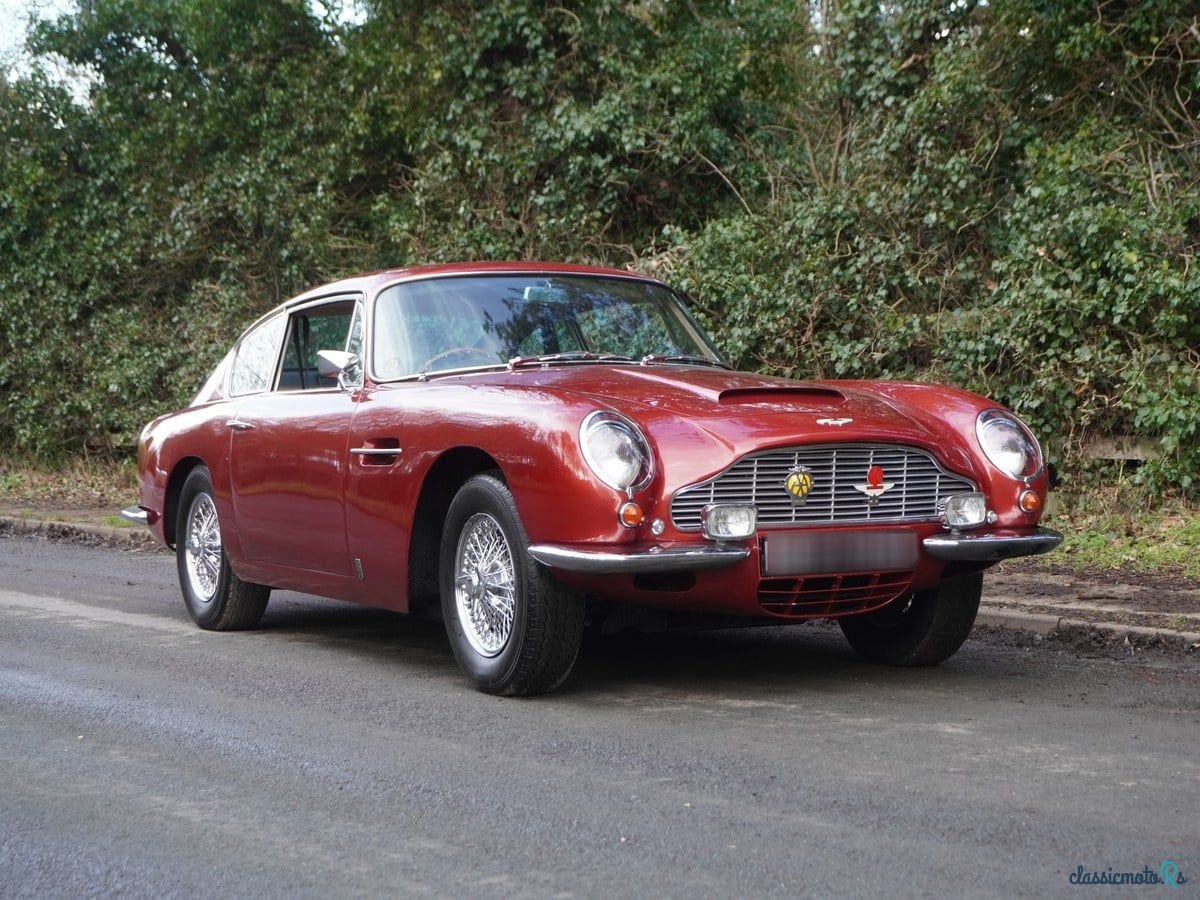 1969' Aston Martin DB6 photo #1