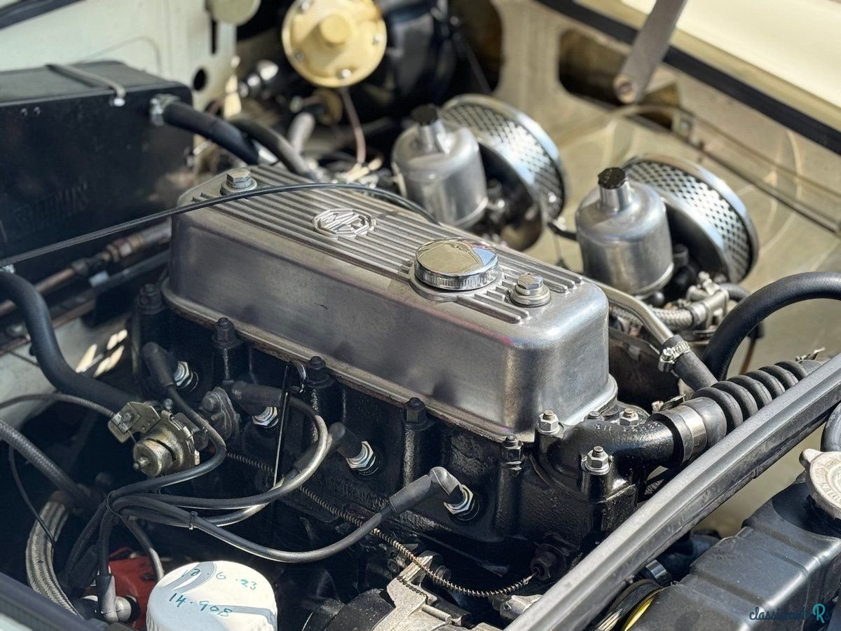 1972' MG MGB photo #6