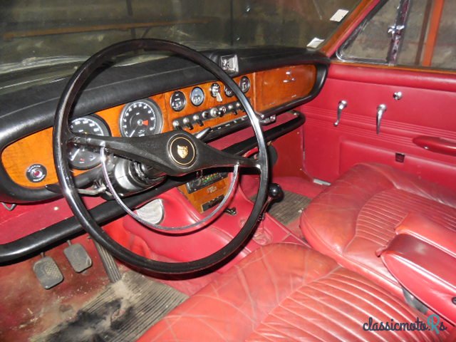 1968' Jaguar 420 photo #4