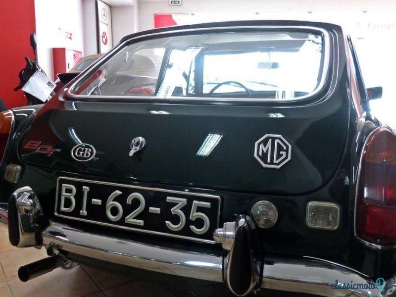 1971' MG MGB Gt photo #2