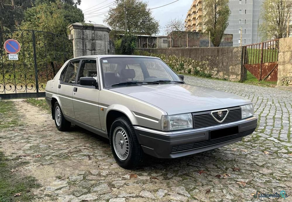 1988' Alfa Romeo 90 2.0 S photo #5