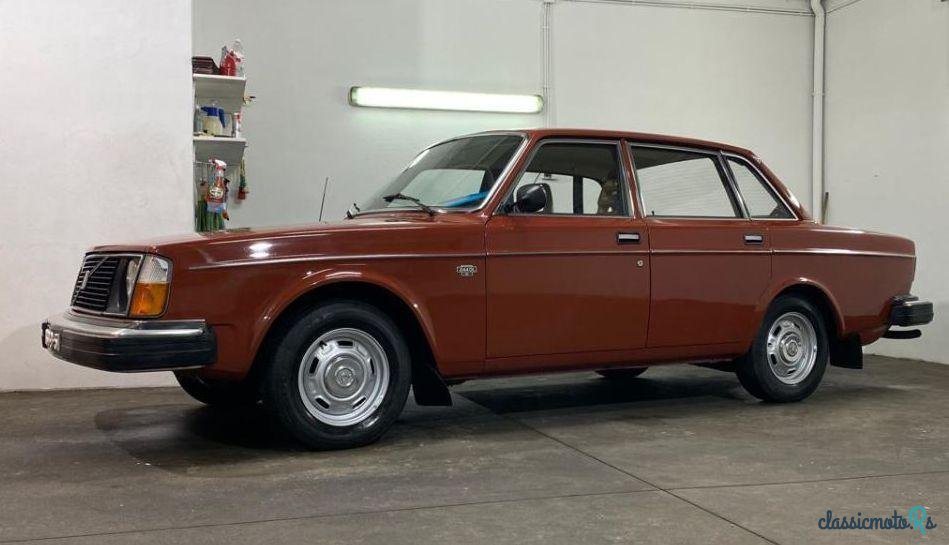 1978' Volvo 244 Dl photo #3
