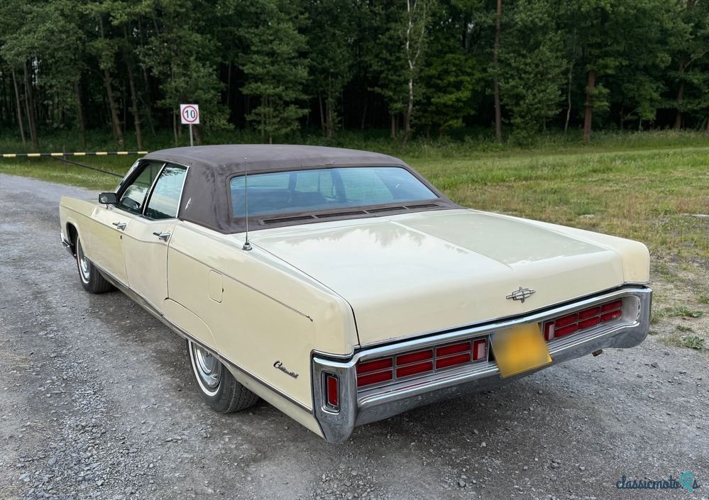 1970' Lincoln Continental photo #3