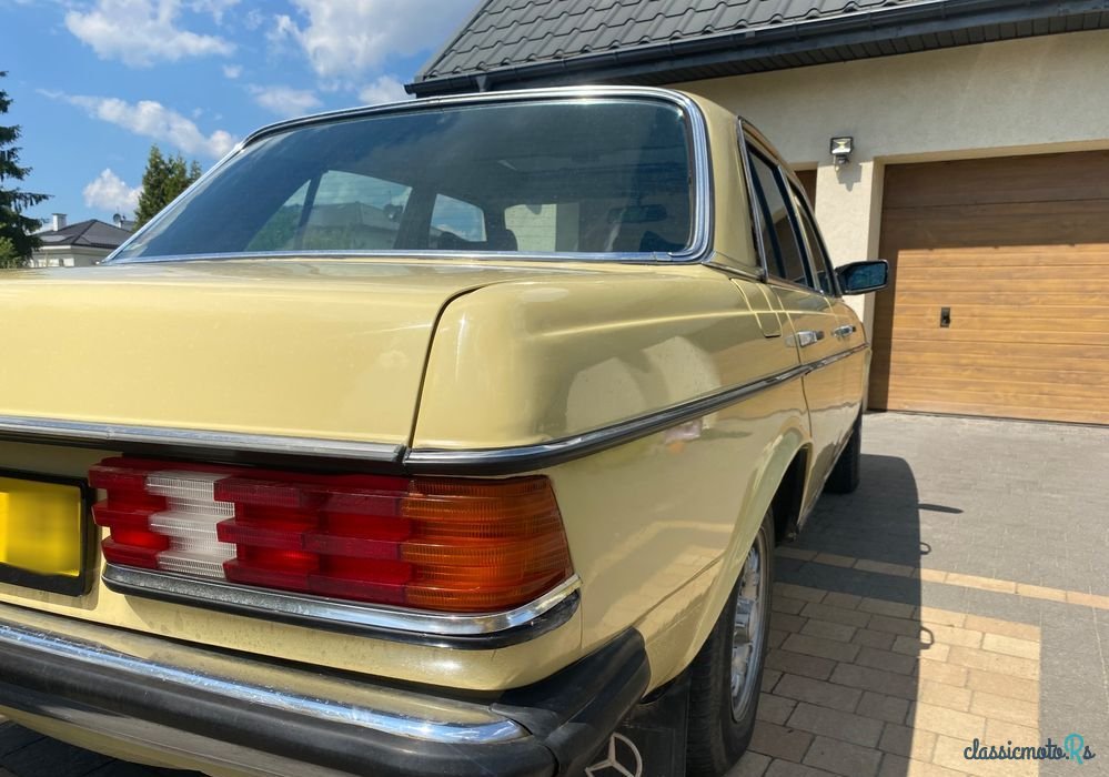 1977' Mercedes-Benz W123 photo #4