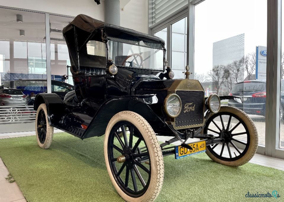 1915' Ford Model T photo #1