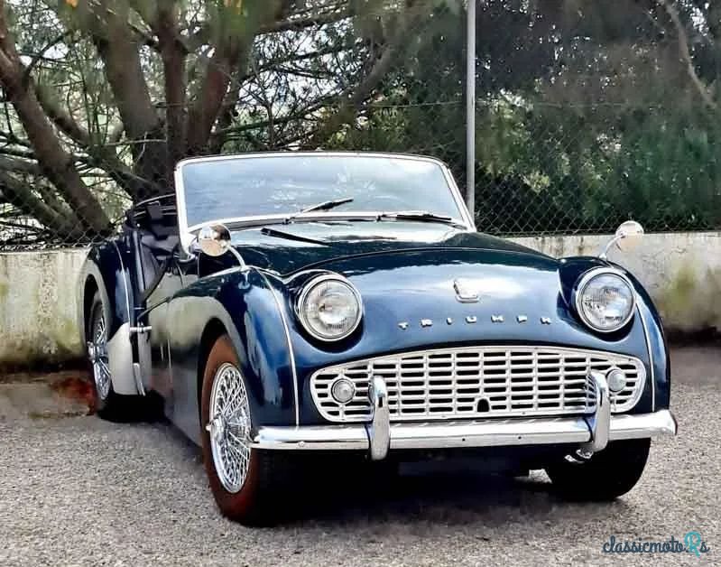 1959' Triumph TR3 for sale. Portugal