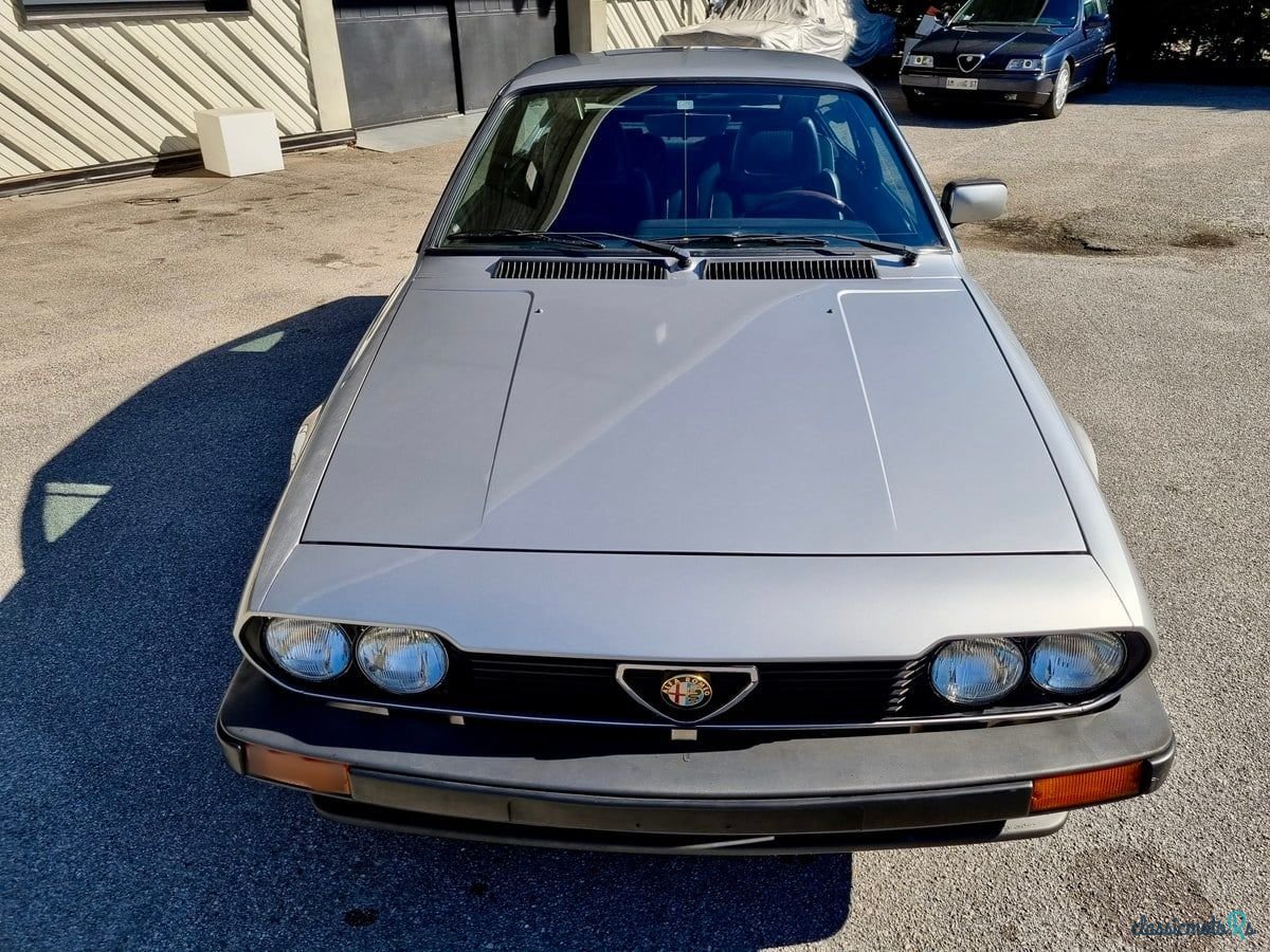 1985' Alfa Romeo GTV photo #3