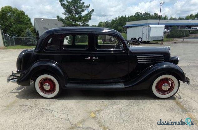 1935' Ford photo #2