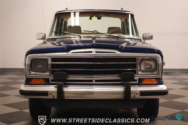 1989' Jeep Grand Wagoneer photo #5