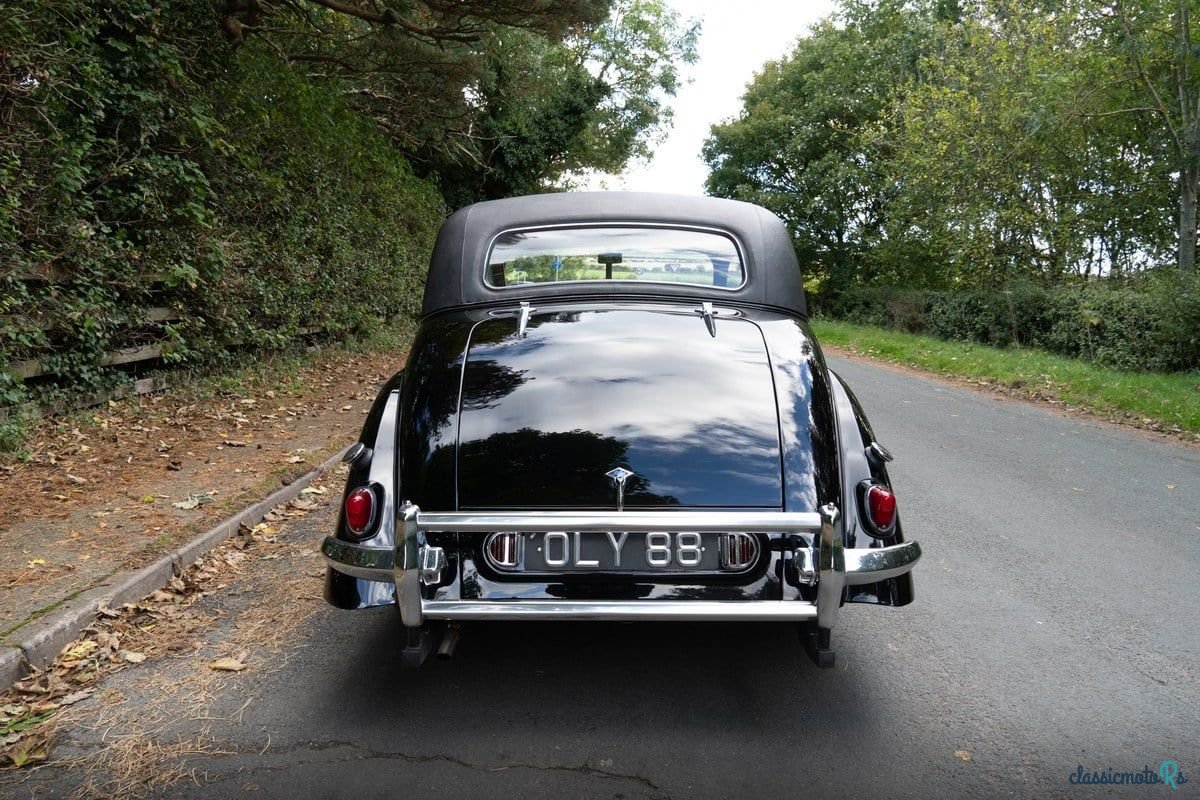 1954' Riley Rme photo #6