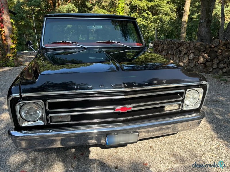 1968' Chevrolet C-10 photo #1