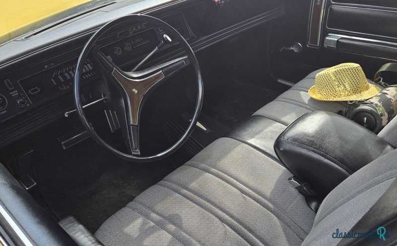 1973' Chrysler New Port photo #5