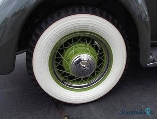 1935' Ford Model 48 photo #6