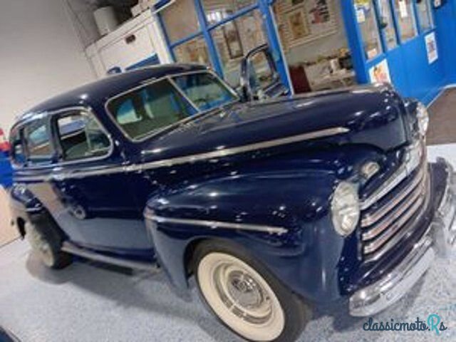1946' Ford Super Deluxe photo #3