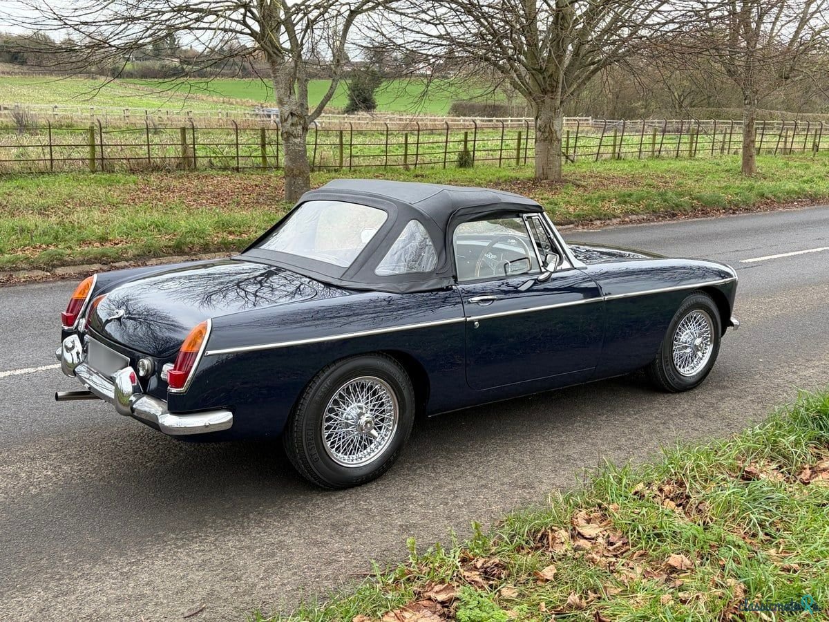 1971' MG MGB photo #6