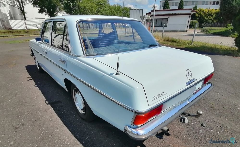 1973' Mercedes-Benz W114 photo #5