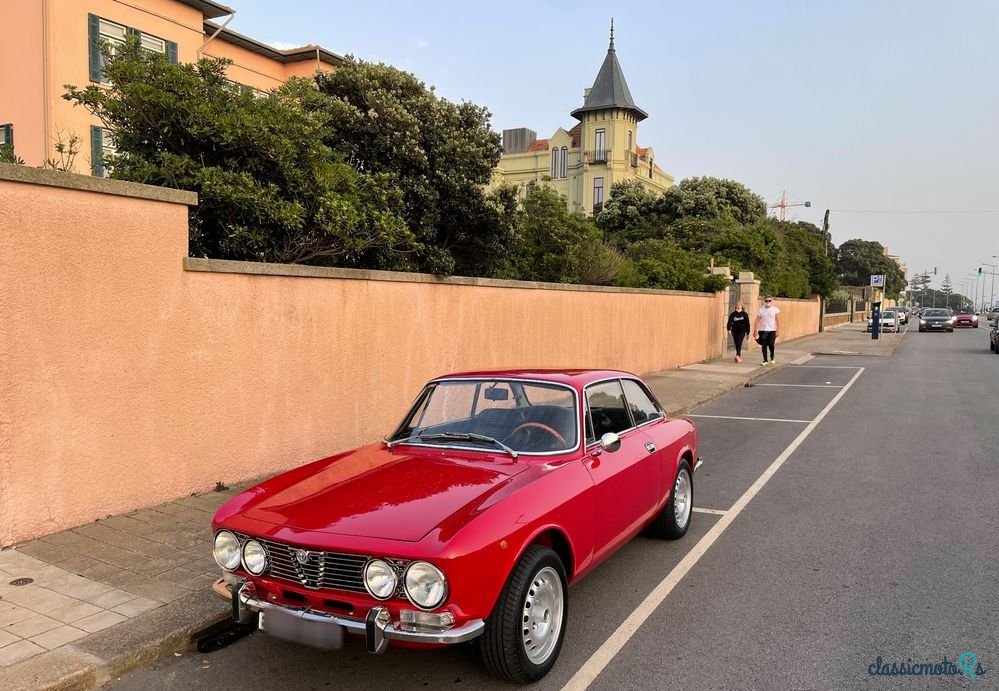 1972' Alfa Romeo 2000 photo #2