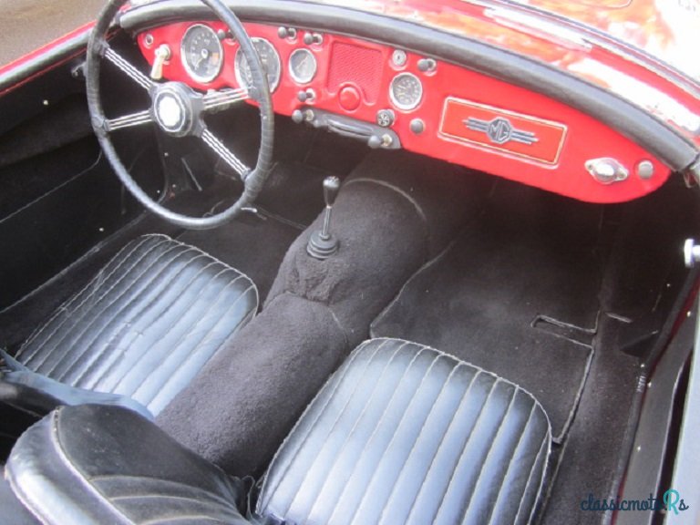 1961' MG MGA photo #4