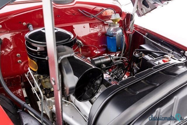 1947' Chrysler Town & Country photo #5