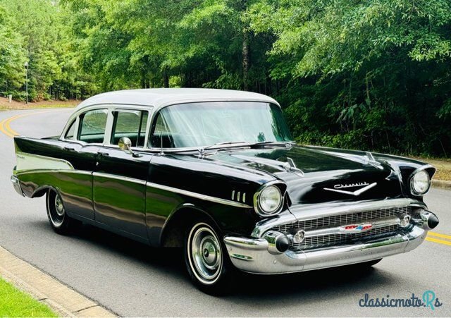 1957' Chevrolet photo #2