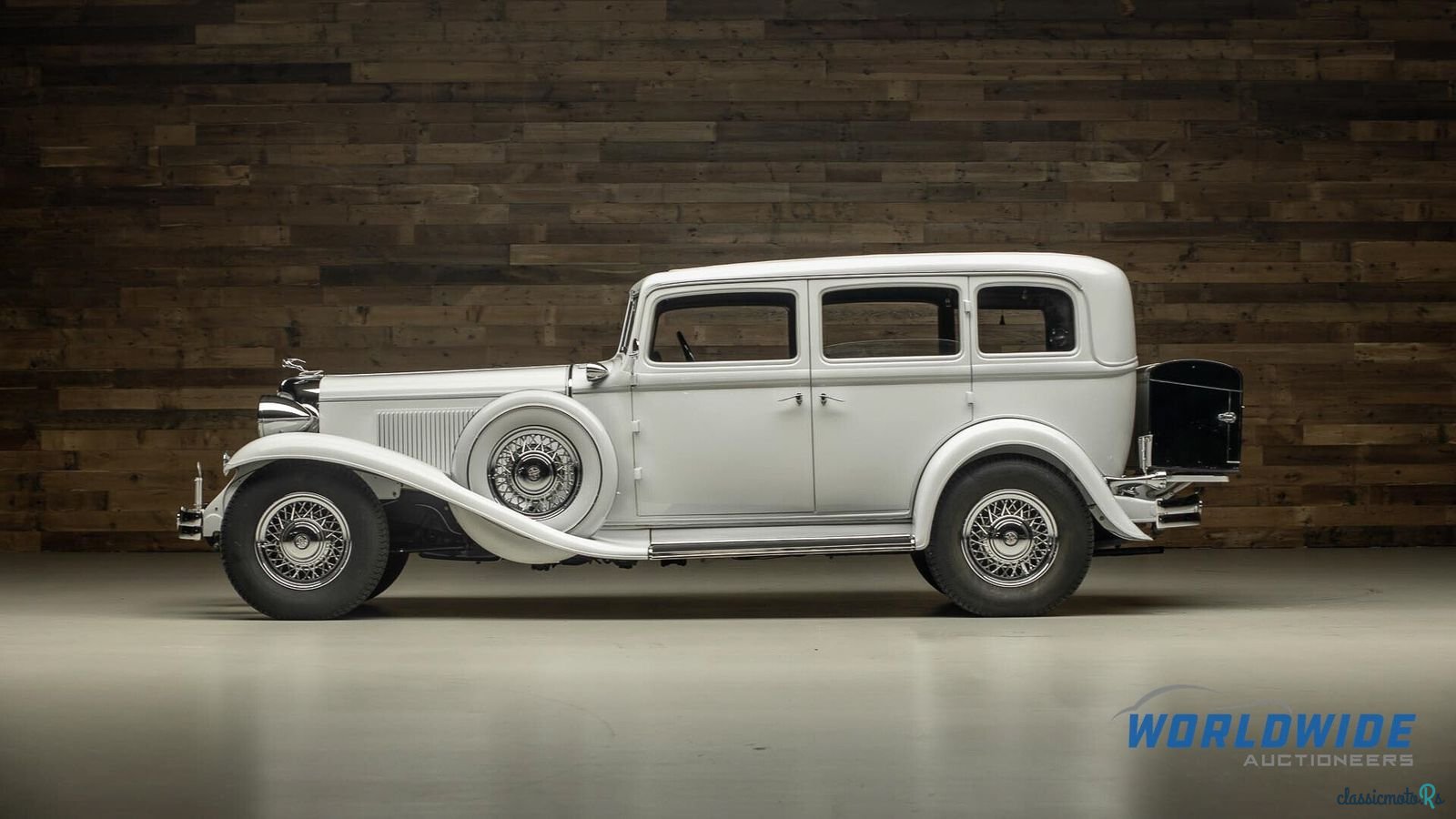 1932' Chrysler Imperial photo #2