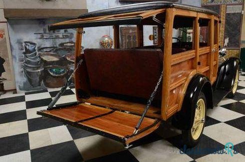 1928' Ford Model A Woody Wagon photo #3