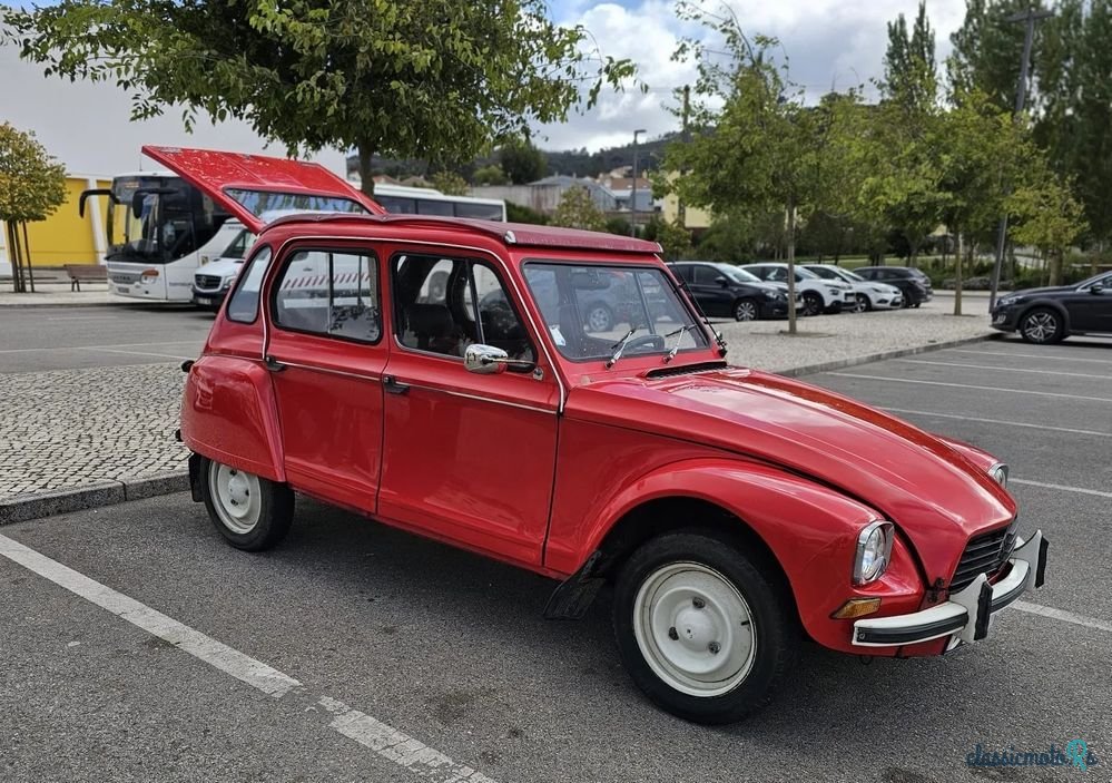 1976' Citroen Dyane photo #2