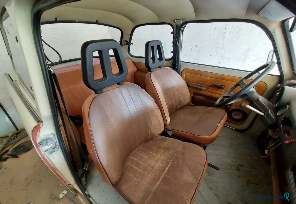 1978' Trabant 601 Universal photo #2